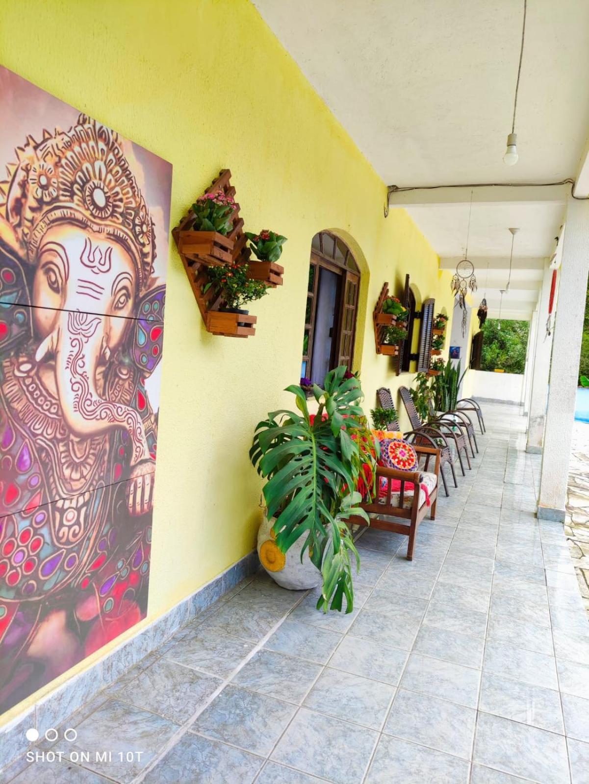 Renovo Beija-Flor Hostel E Espaco Terapeutico Бертиога Экстерьер фото
