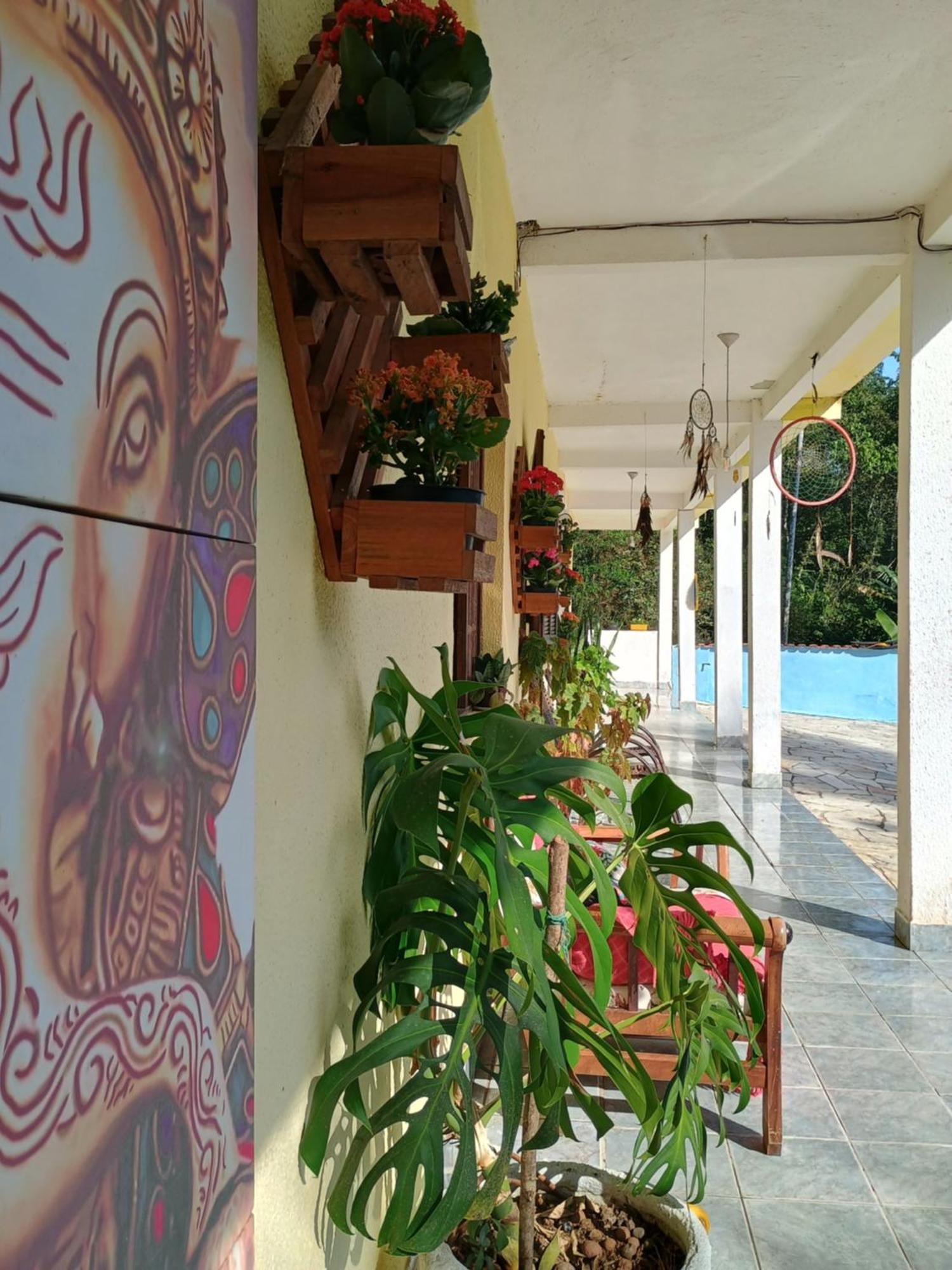 Renovo Beija-Flor Hostel E Espaco Terapeutico Бертиога Экстерьер фото